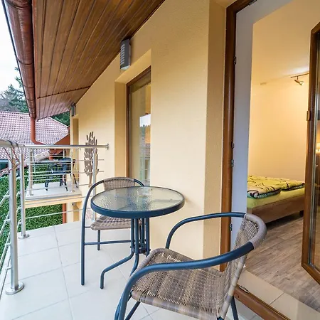 Zunama Guest house *